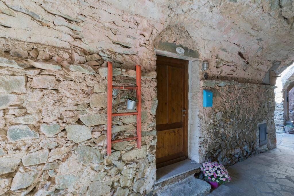 Villa La Casa Di Sandra A Noli Exterior foto